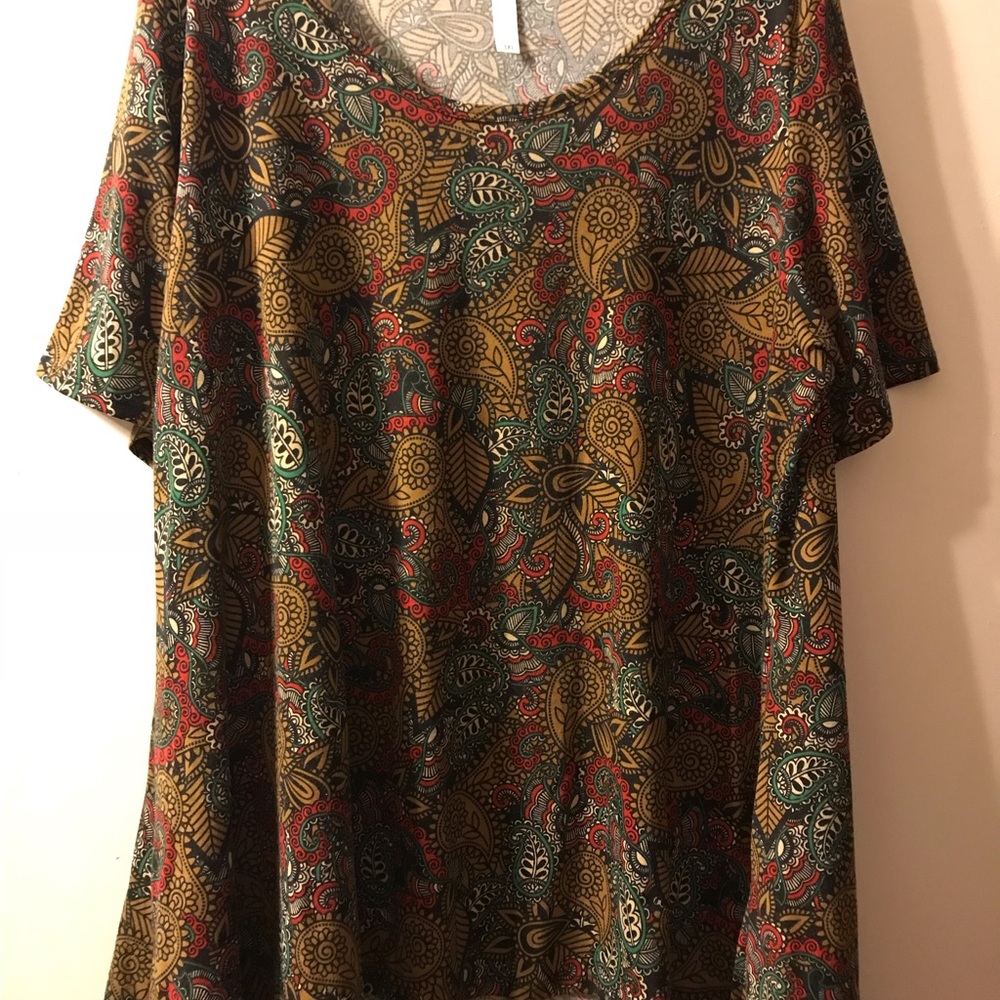 LulaRoe perfect T